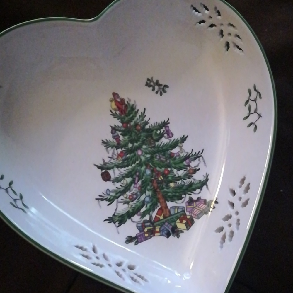 Spode pierced heart Christmas tree dish - Picture 5 of 7